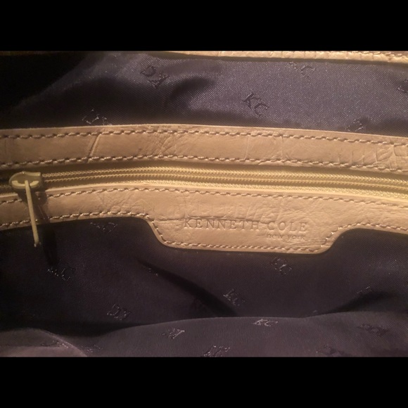 Kenneth Cole Bag - Picture 3 of 5